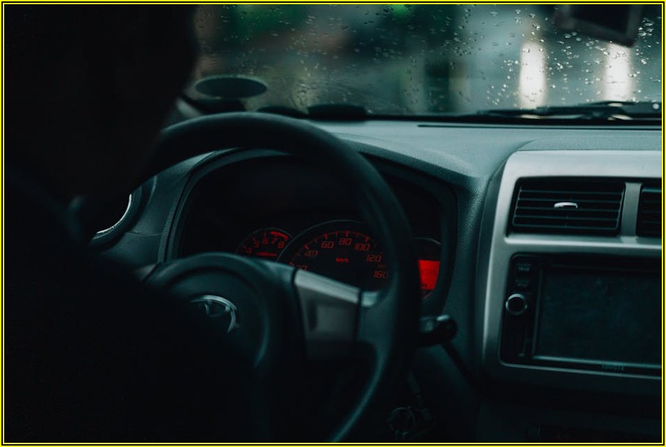 최신 자동차 정보, 구독료 부담 없이 얻는 방법