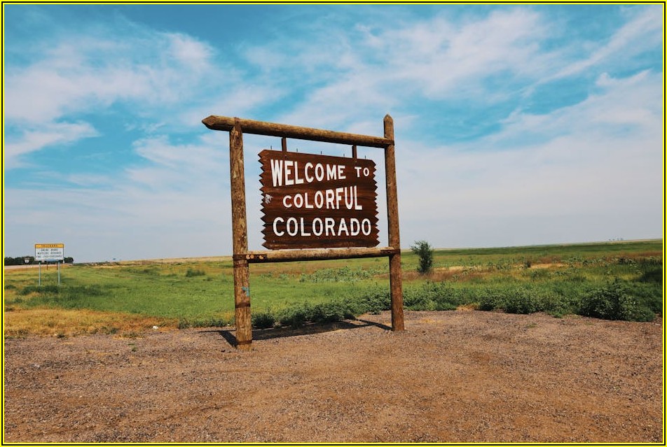 손님 유혹하는 우드 입간판, 디자인 비밀 파헤치기