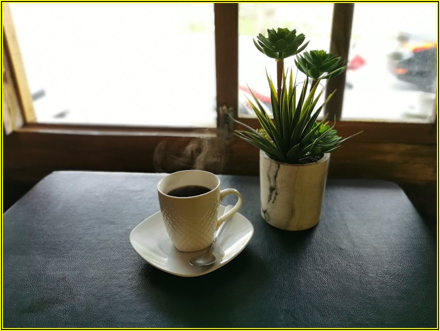 세라믹 식탁, 얼룩 없이 깨끗하게 관리하는 생활 꿀팁