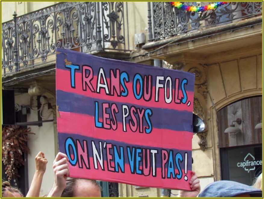 공간 제약 NO! 미니 배너 거치대 다재다능 활용법