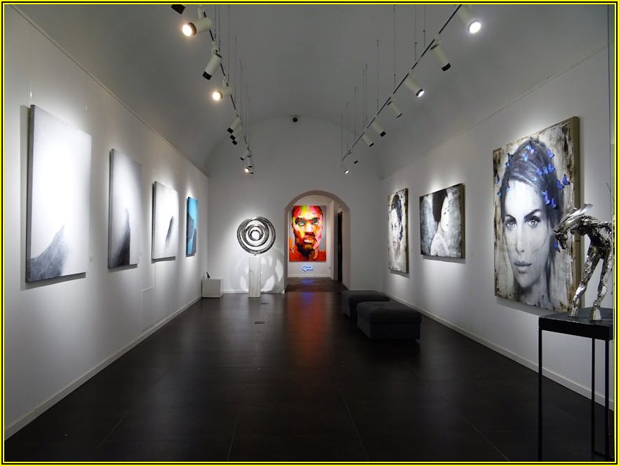 센스 있는 인테리어, 액자 받침으로 완성하는 법