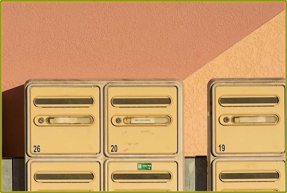 작은 공간의 마법, 컨테이너 하우스 주택과 상업 시설 성공 사례