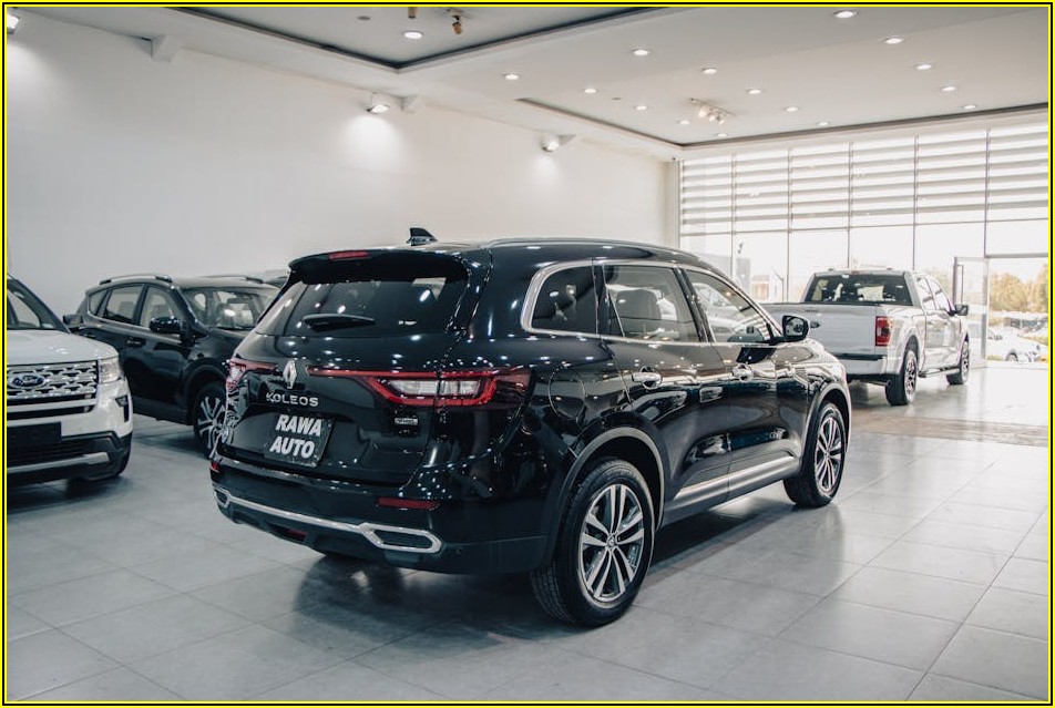 고객 사로잡는 쇼룸 디자인, 성공 사례 분석