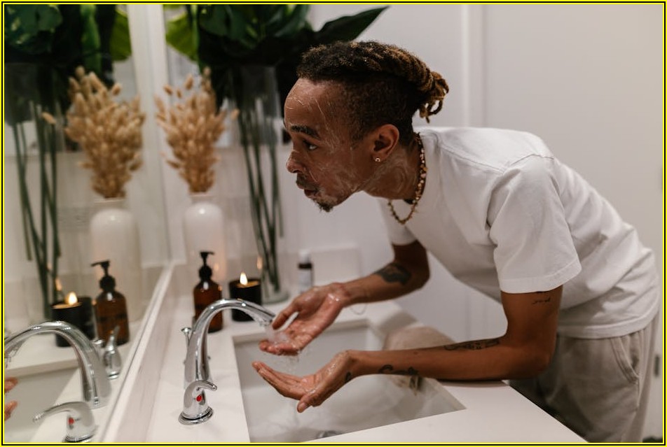 막힌 배수구 뚫는 비법! 싱크대 청소 전문가 가이드