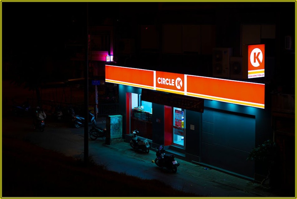 성공적인 편의점 임대, 비용과 수익률 꼼꼼히 따져보자