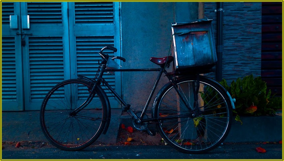 감각적인 공간 연출, 철재랙으로 시작하세요