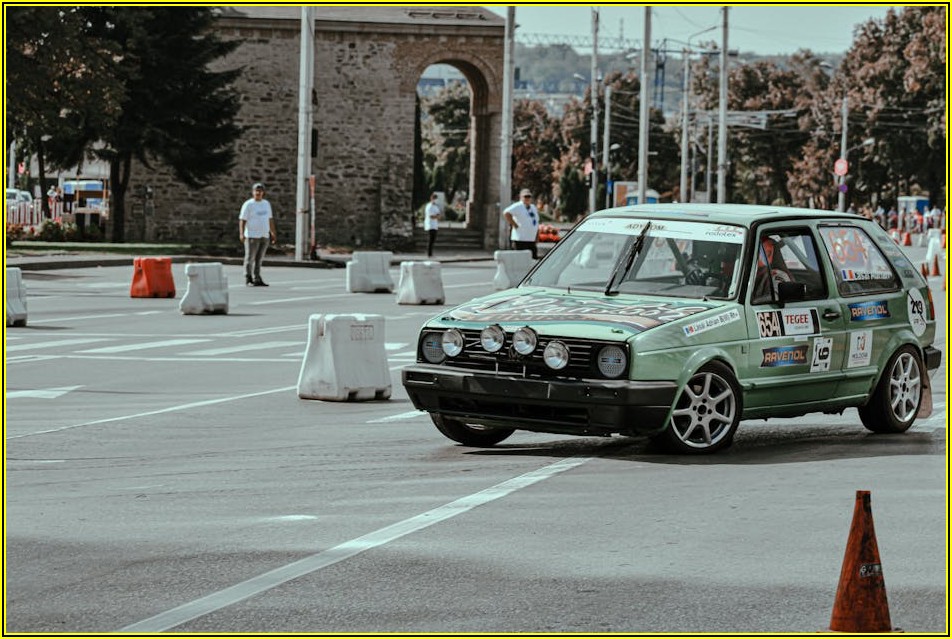 자동차 스티커, 당신의 차를 특별하게 만드는 법