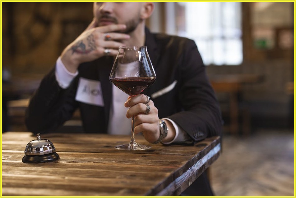 고급 목걸이 명찰, 당신의 개성을 담아 디자인하세요