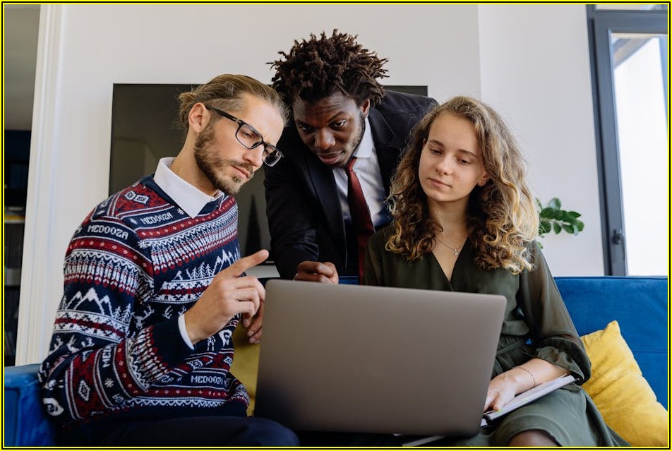 개인 정보 보호 최우선, 보이스피싱 대출 유형별 대처법