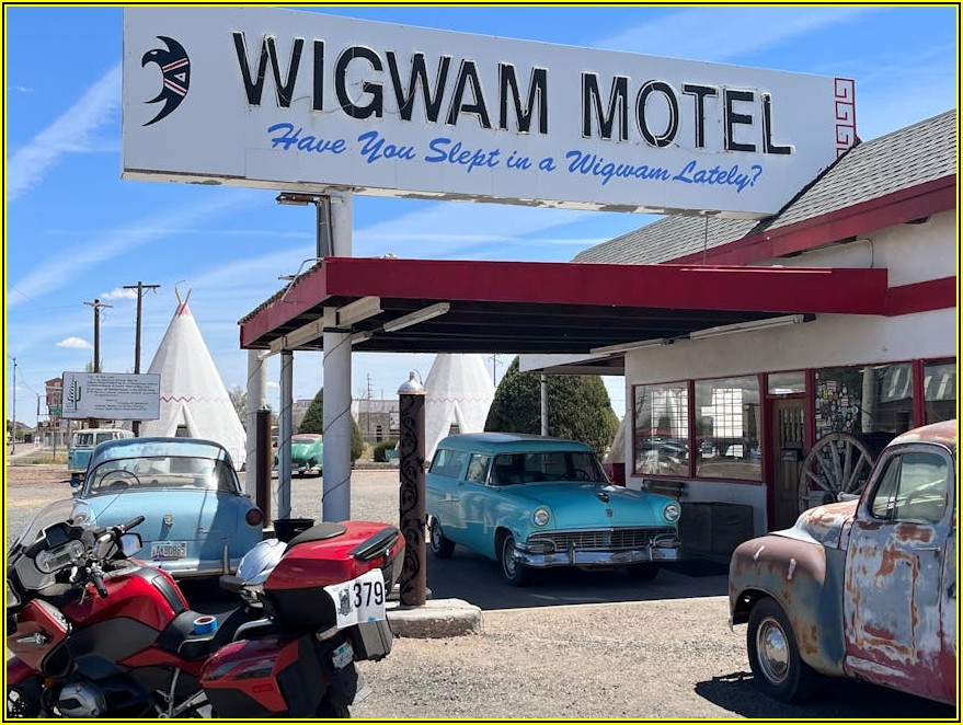 모텔 인수, 성공적인 운영을 위한 필수 마케팅 전략