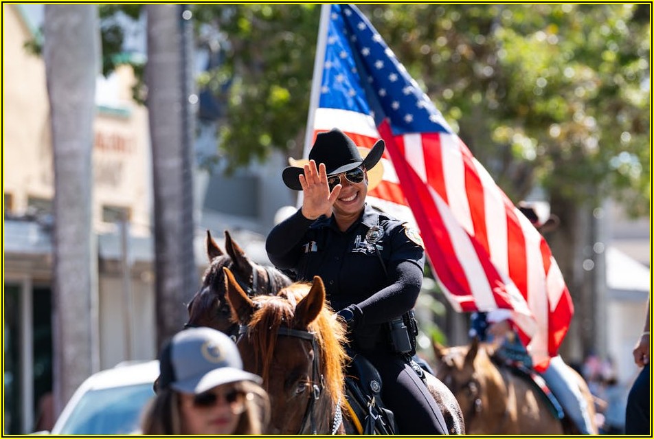 당신의 국회의원, 어떤 뱃지를 달고 있을까?