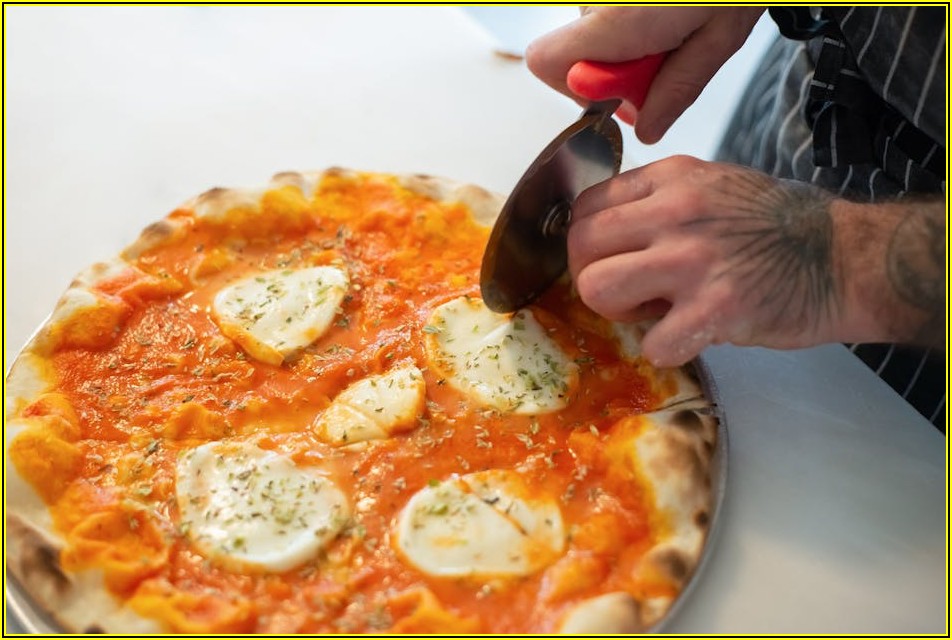 점심 메뉴 고민 끝! 찐분식 맛집 인기 메뉴 분석