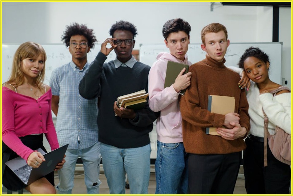 트렌디한 남성 크로스백, 나에게 맞는 브랜드를 찾아보자