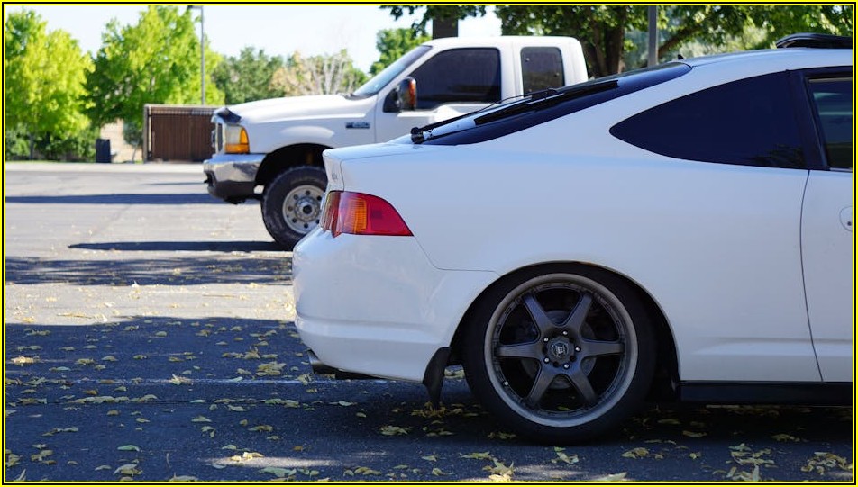 운전의 즐거움을 더하는 차량용 액자, 최고의 사진 고르는 팁