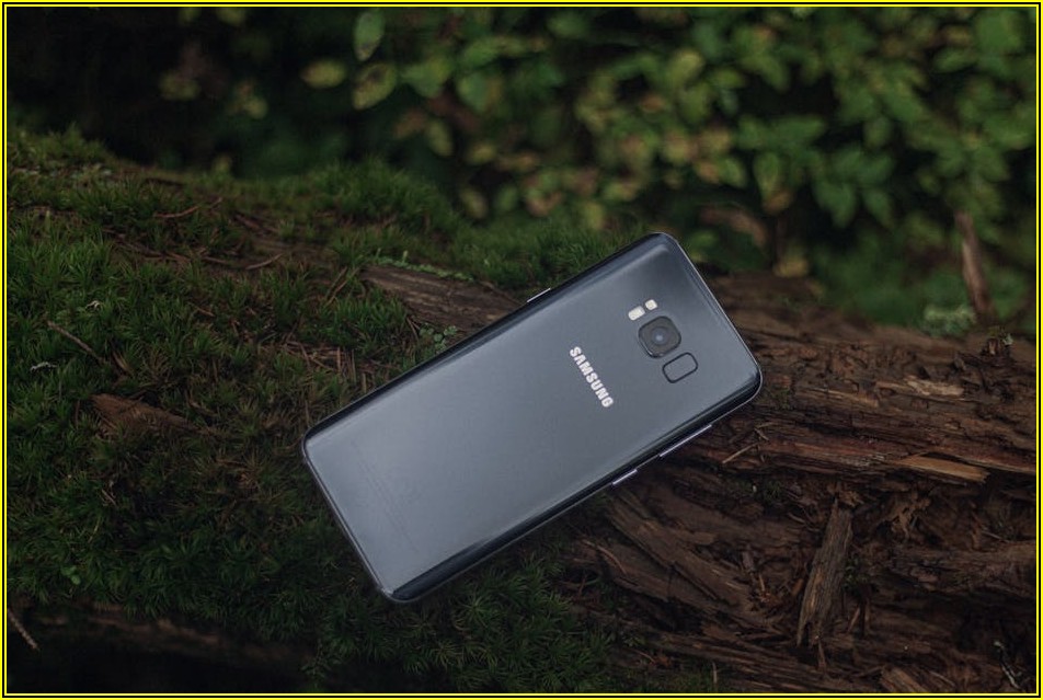 당신의 거실을 영화관으로, 삼성 75인치 QLED TV 활용법