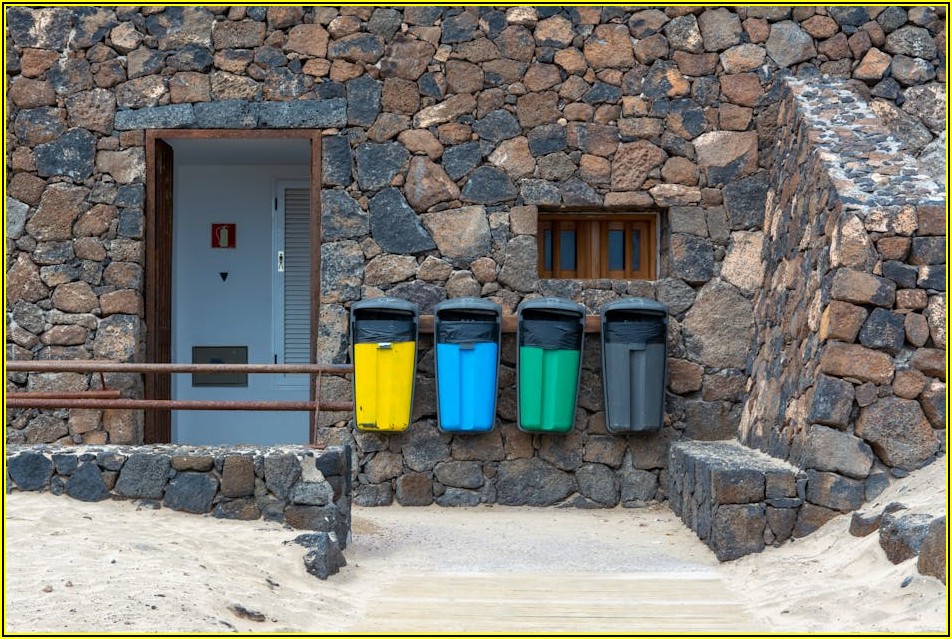 냄새 없는 주방 만들기: 필수템, 휴지통 제대로 고르는 법