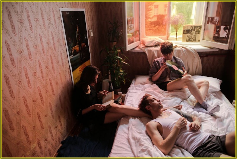 바닥 보호는 필수! 비닐 매트 직접 시공 가이드