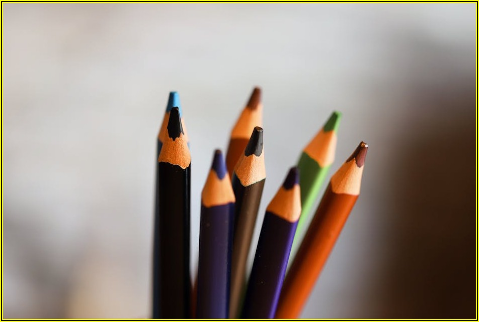 브랜드별 개성만점 연필세트, 문구 덕후라면 주목!