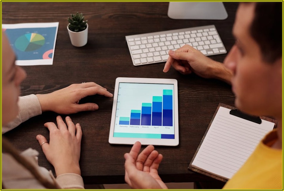 포토샵 vs 일러스트레이터: 당신에게 맞는 툴은?