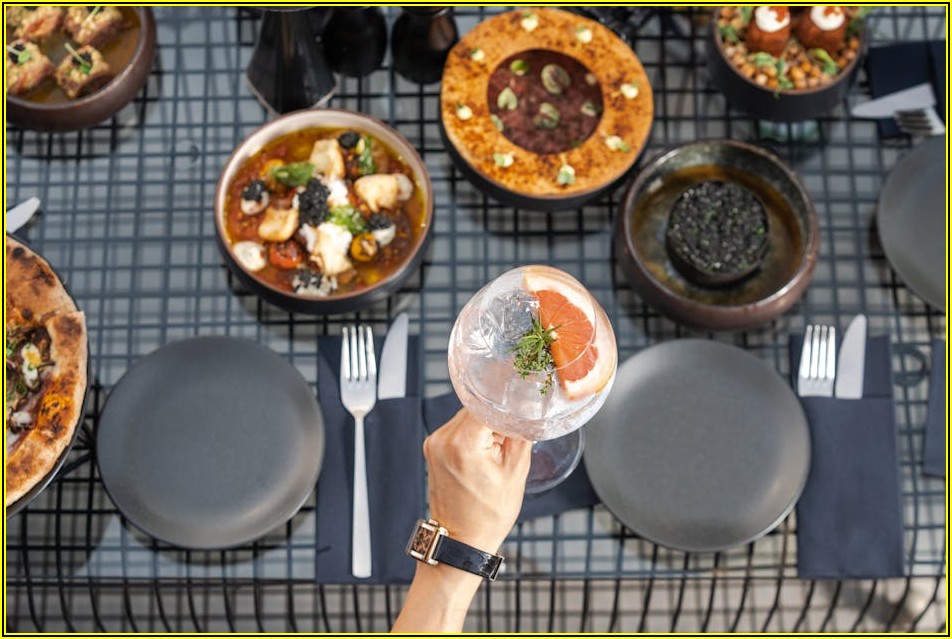 회식 메뉴 고민 끝! 건강과 맛을 잡는 웰빙 선택