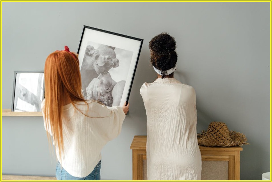 8R 액자, 공간의 품격을 높이는 프레임 & 소재 완벽 가이드