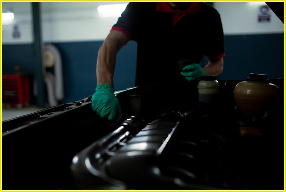 자동차 검사 자격증: 합격 후 연봉과 유지 비결