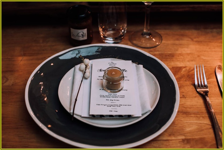 음식점 메뉴판 디자인, 최신 트렌드로 고객 사로잡기