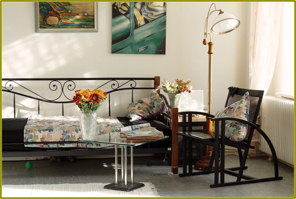 민화 화조도 전시회: 자연의 생명력을 품은 우리 그림