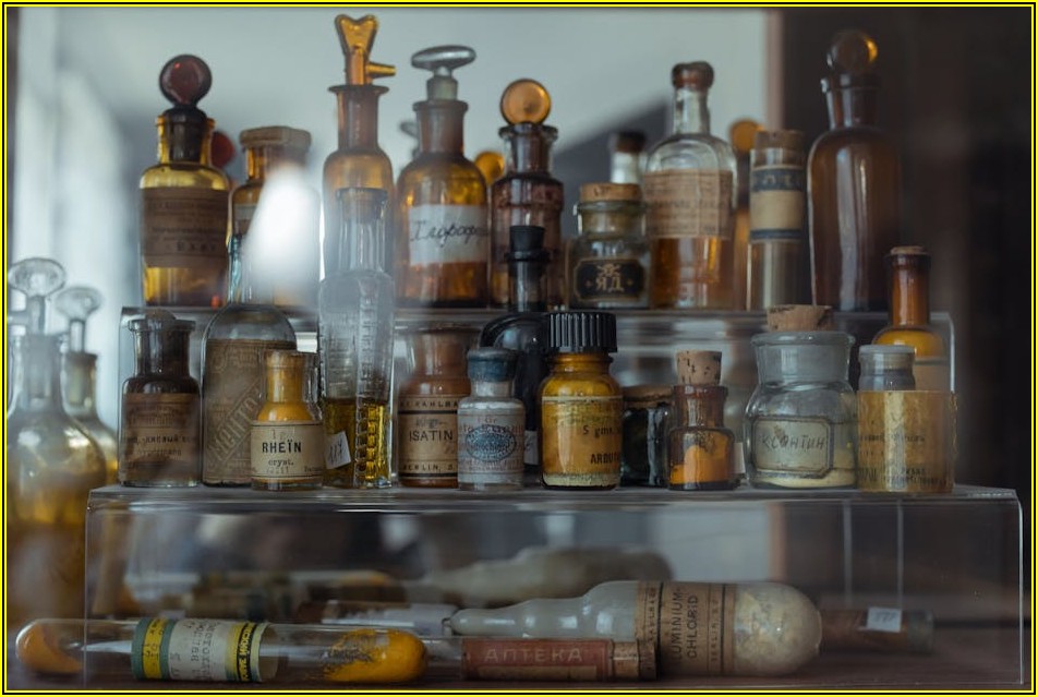 선반 소재별 특징 완벽 분석: 튼튼함과 디자인을 모두 잡는 법