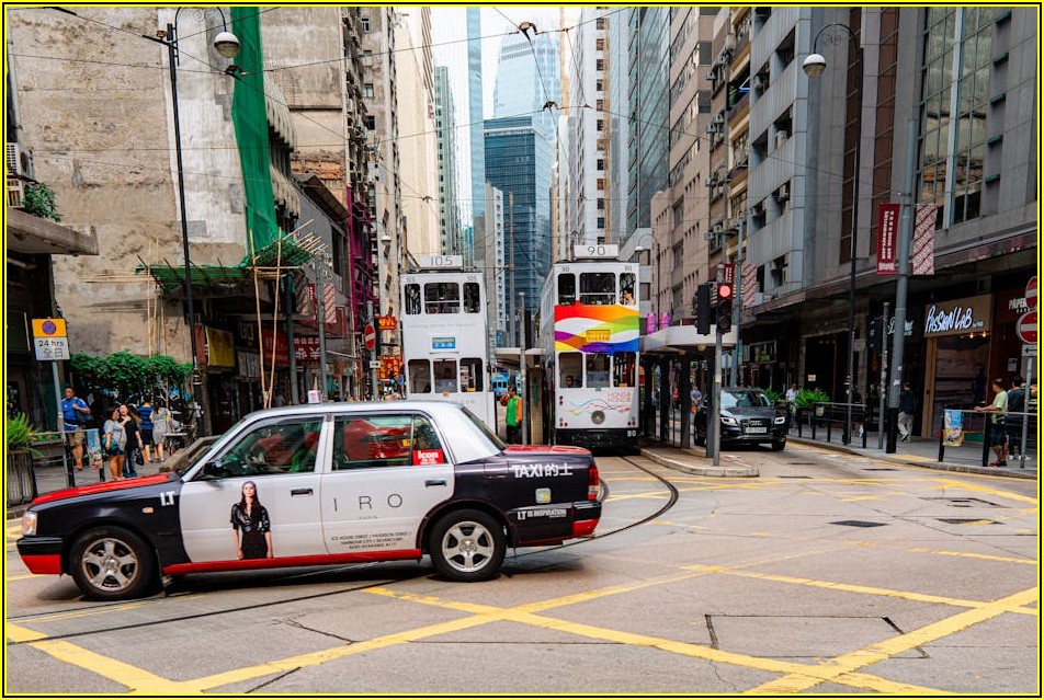 온라인 오프라인 자동차 광고, 당신의 선택은?