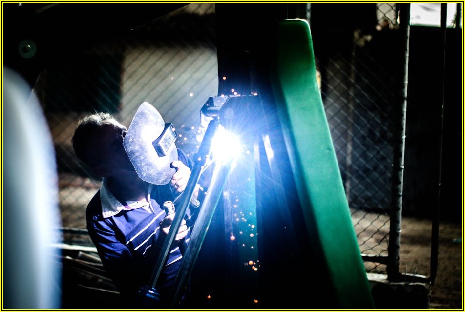 중장비 성능 UP! 올바른 구리스 선택 가이드