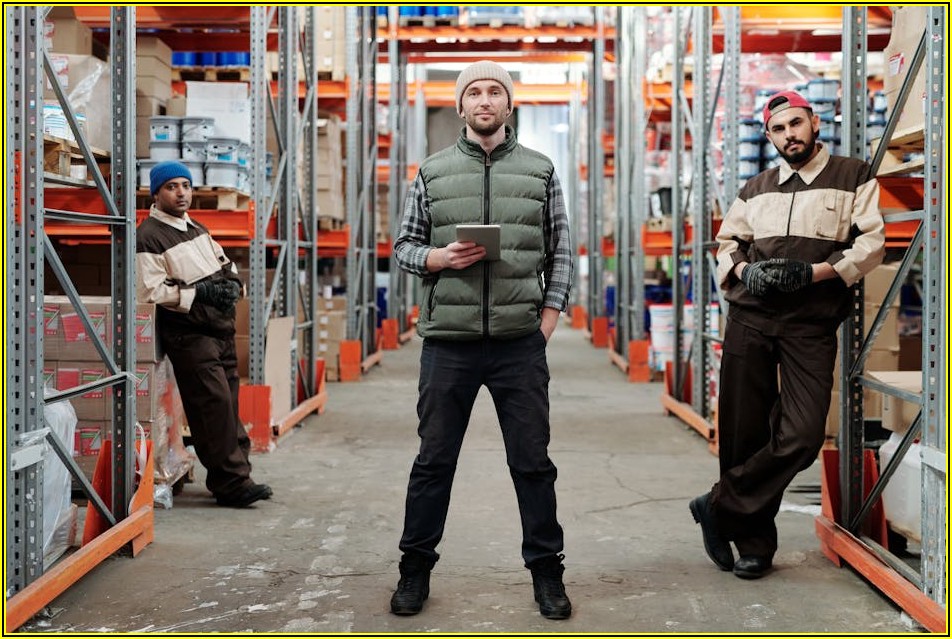 글로벌 해운 시장 동향과 유망 관련주 탐색